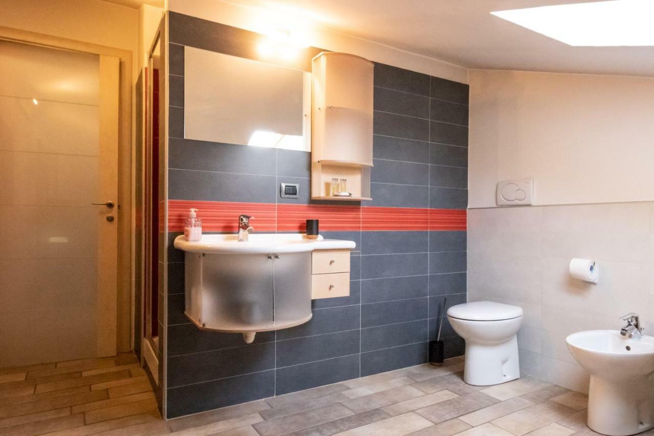 アオスタCasa Di Tiaアパートメント エクステリア 写真