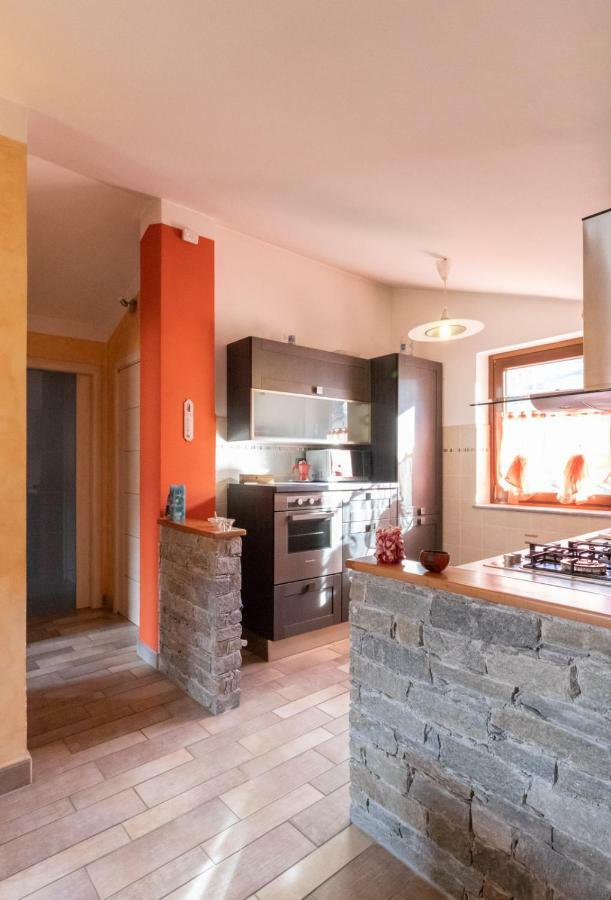 アオスタCasa Di Tiaアパートメント エクステリア 写真