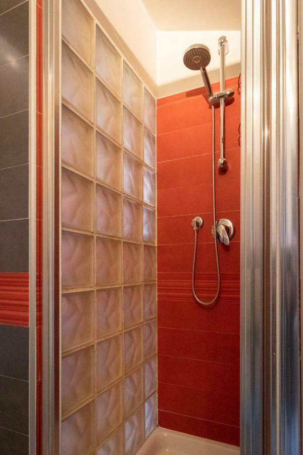 アオスタCasa Di Tiaアパートメント エクステリア 写真
